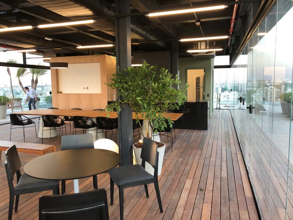 Projeto de muro de vidro Sanglass para o Banco Original